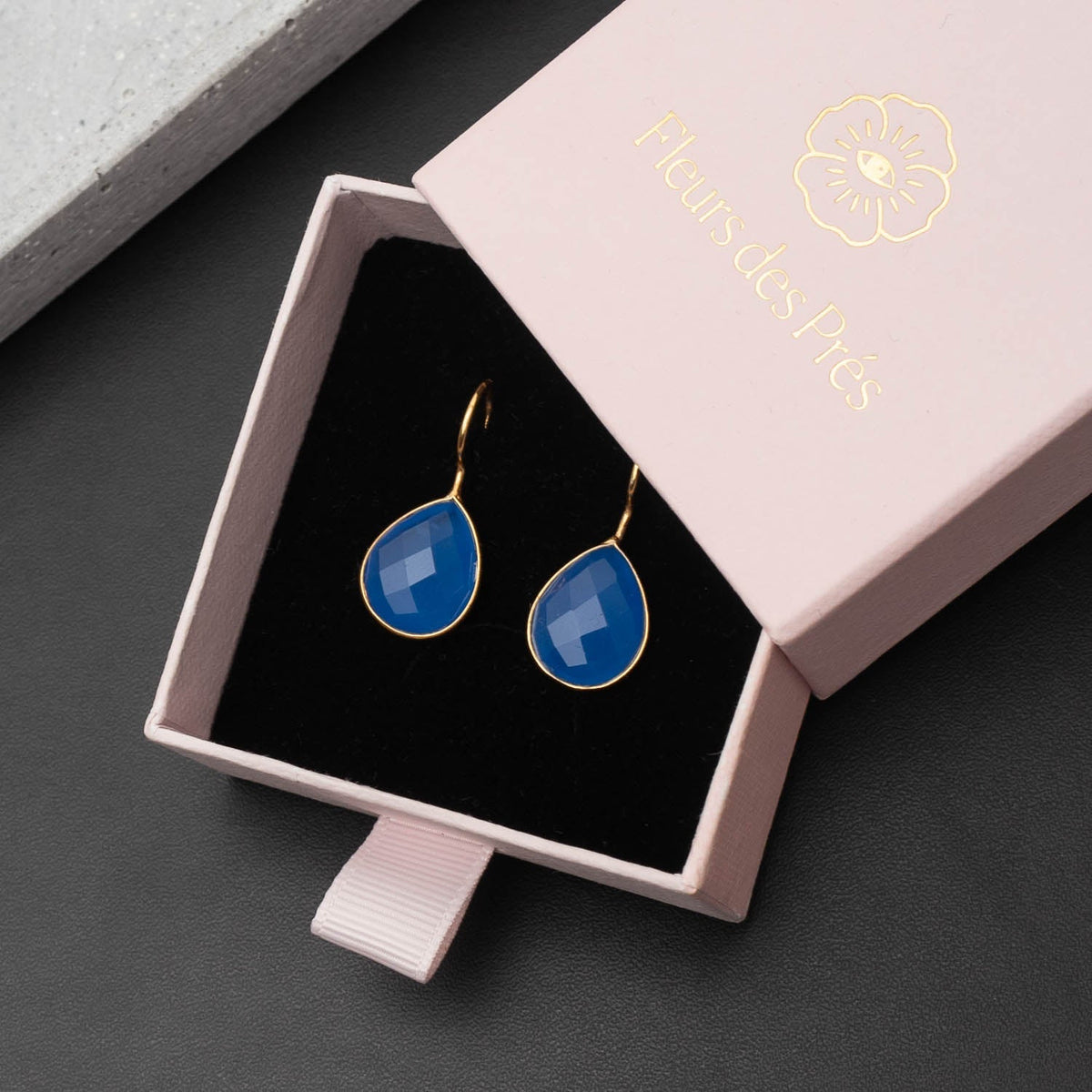 Ohrringe Lola Blue Chalcedony - Fleurs des Prés