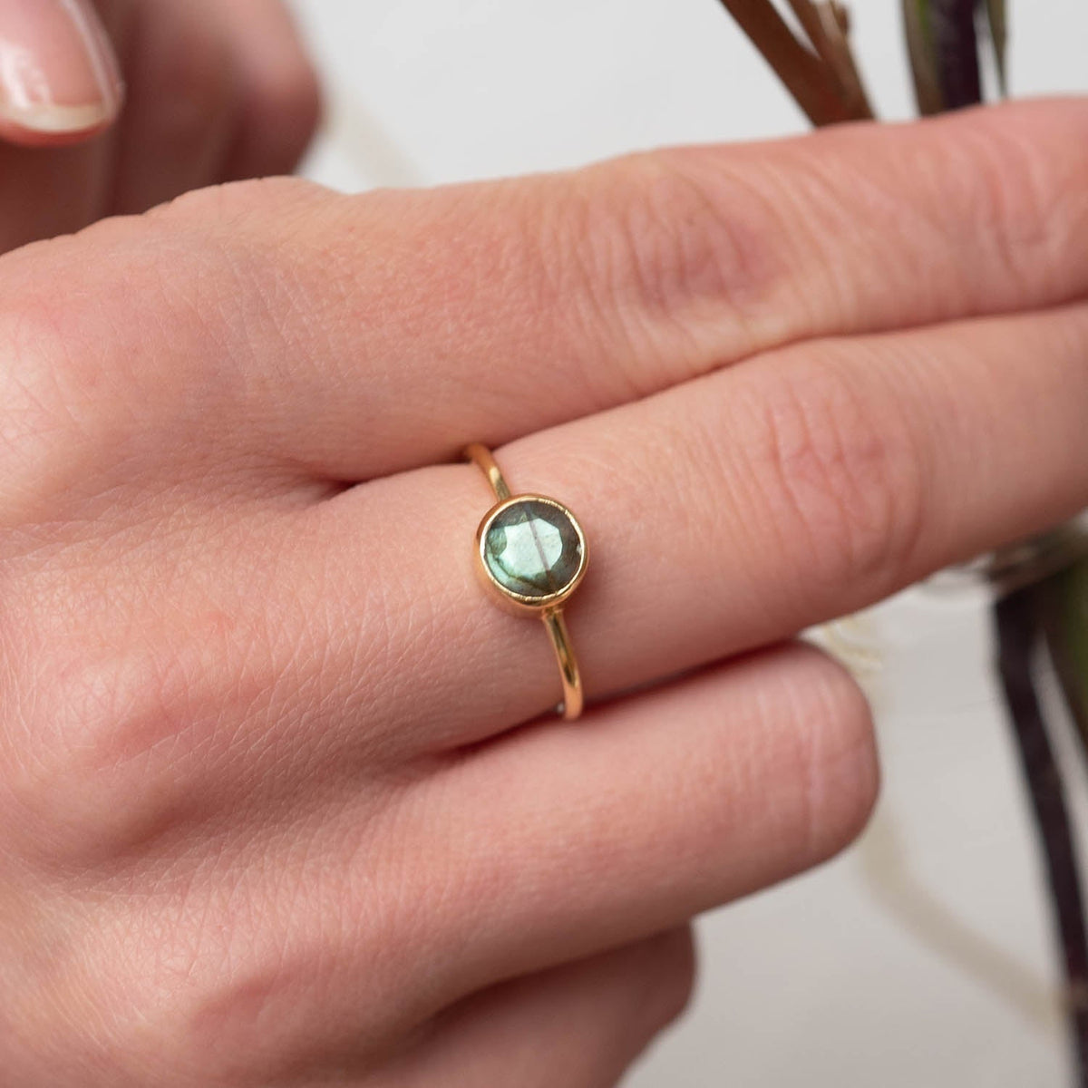 Ring Aline Circle Labradorite - Fleurs des Prés