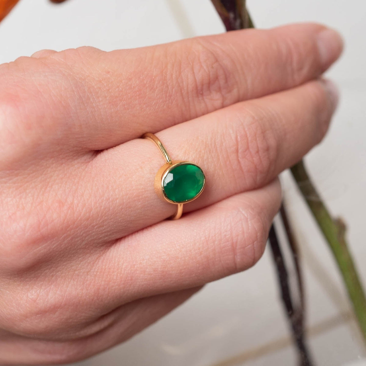 Ring Aline Oval Green Onyx - Fleurs des Prés