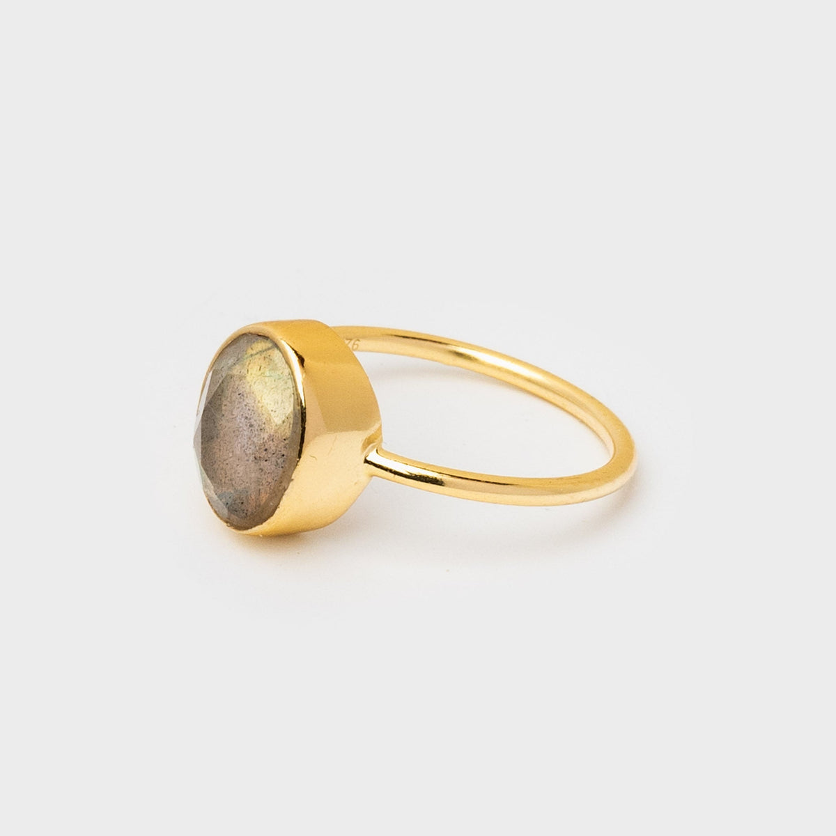 Ring Aline Oval Labradorite - Fleurs des Prés