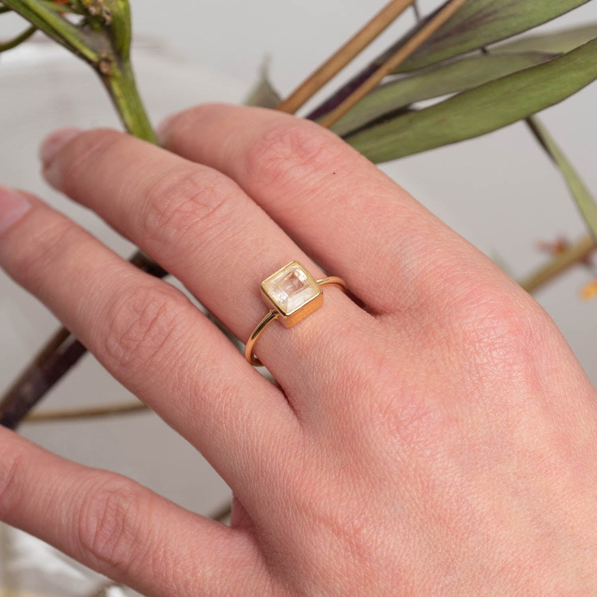 Ring Aline Square Rose Chalcedony - Fleurs des Prés