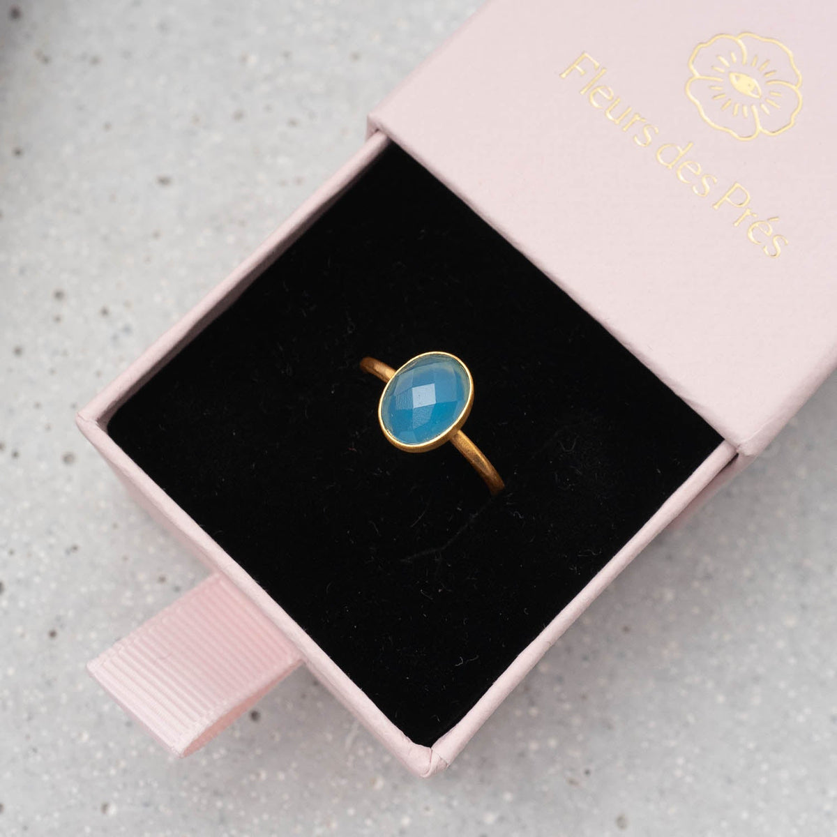 Ring Claire Light Blue Chalcedony - Fleurs des Prés