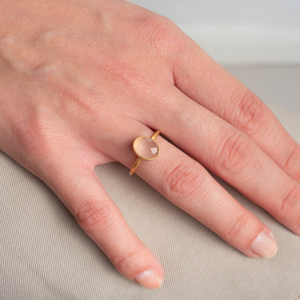 Ring Claire Pink Chalcedony - Fleurs des Prés